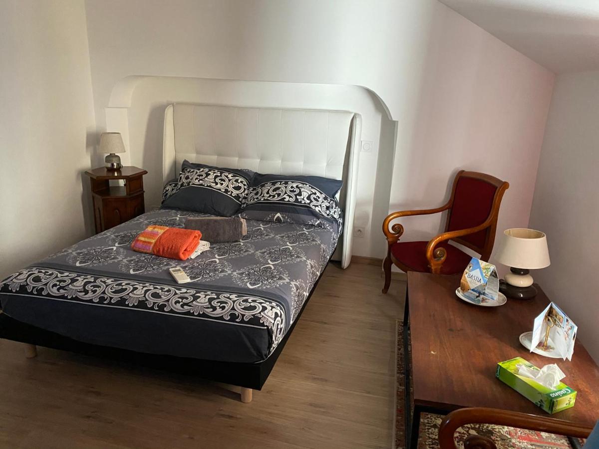 Appartement vue mer et îles italiennes Bastia  Extérieur photo